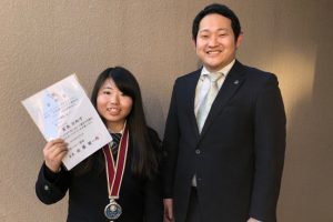 クラーク記念国際高等学校 フリースタイルスキーの世界選手権に女子モーグル日本代表として初出場8位 厚木キャンパス 学校法人創志学園